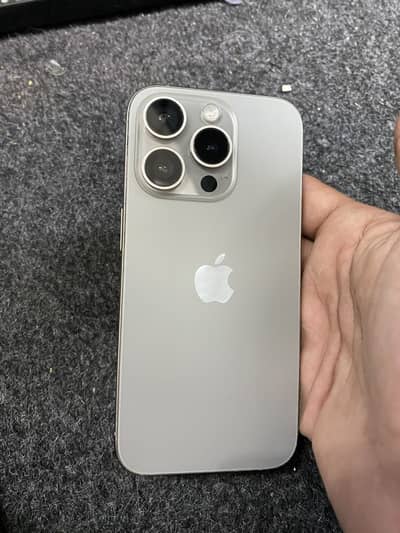 APPLE I PHONE 15 PRO