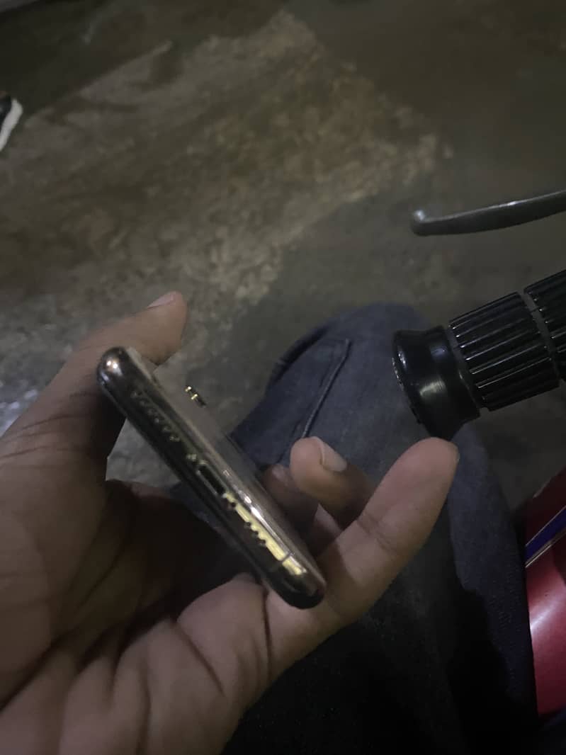 Apple iPhone XS 2