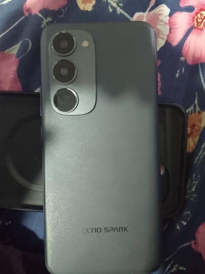 Tecno CAMON 40 Pro+