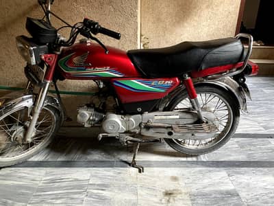 2017 CD 70 Bike - original dentless tank - carefully used
