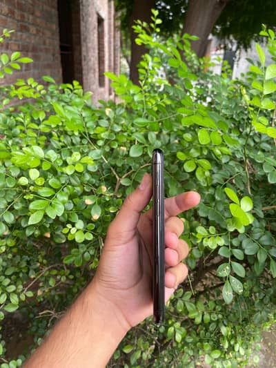 Apple iPhone 11 Pro