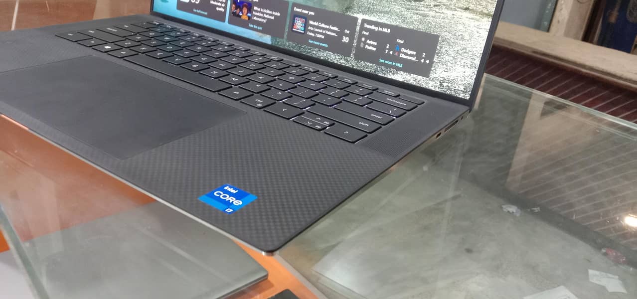 *Dell precision 5560* 5
