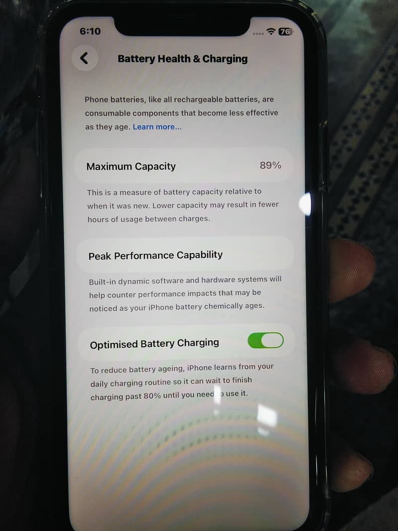 Apple iPhone 11 4