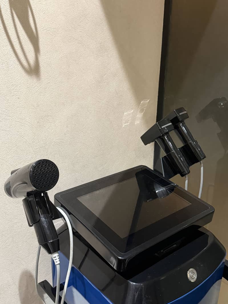 morpheus 8 rf machine 2