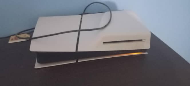 PS5 Pro Slim