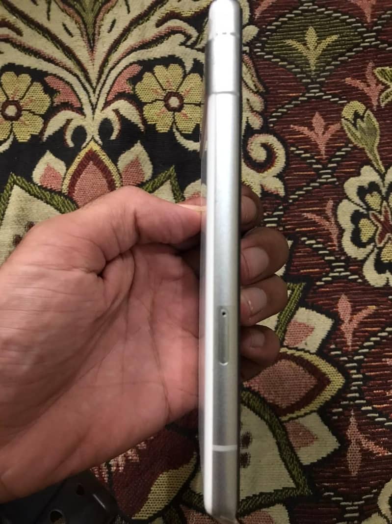 Google Pixel 7a 1