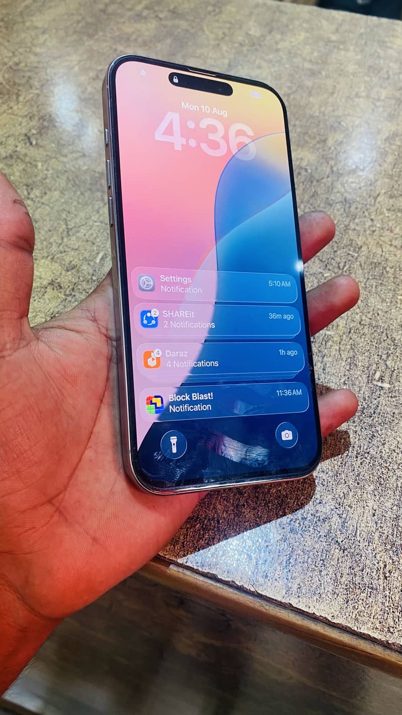 Apple iPhone 15 Pro Max 5