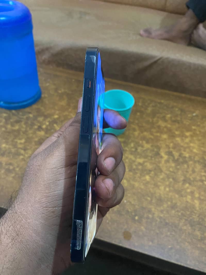 Apple iPhone 14 6