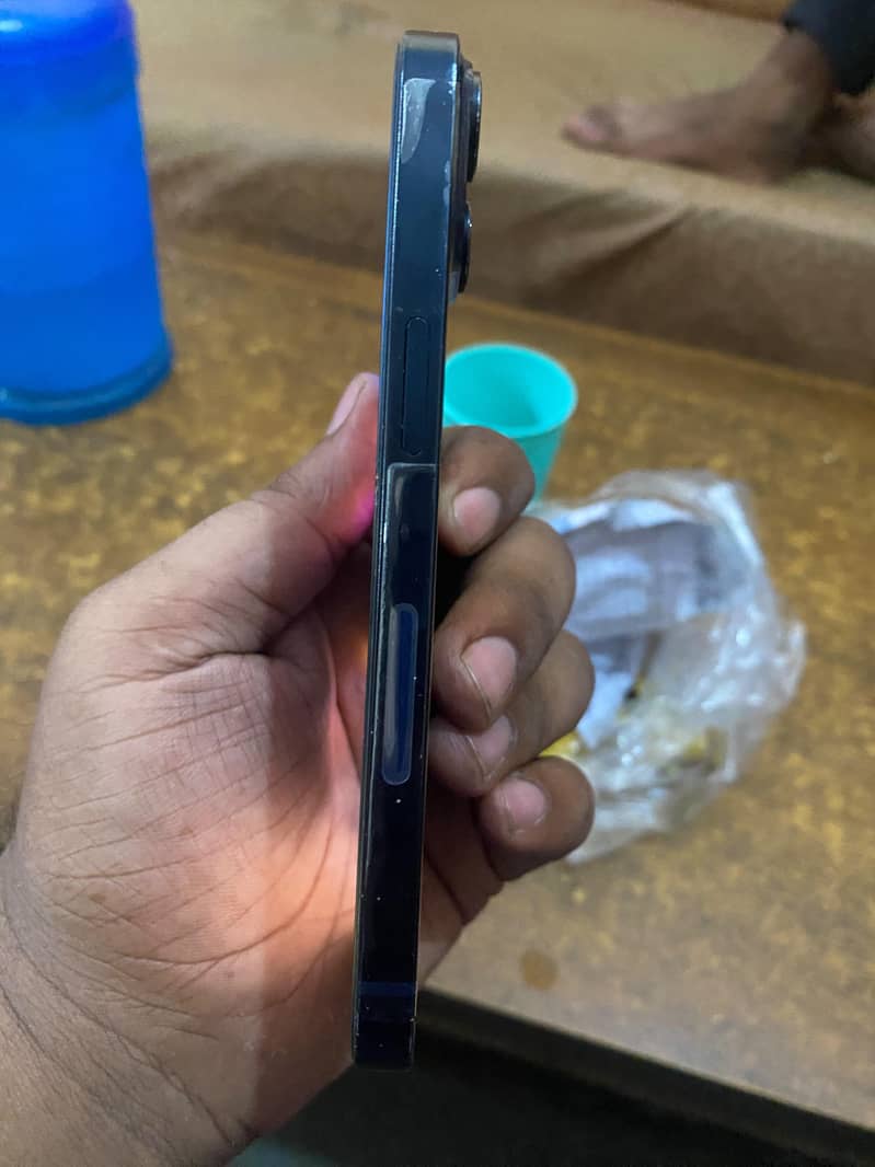 Apple iPhone 14 7