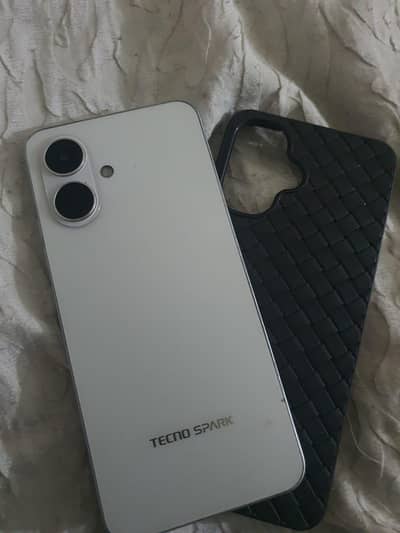 Tecno spark go 2