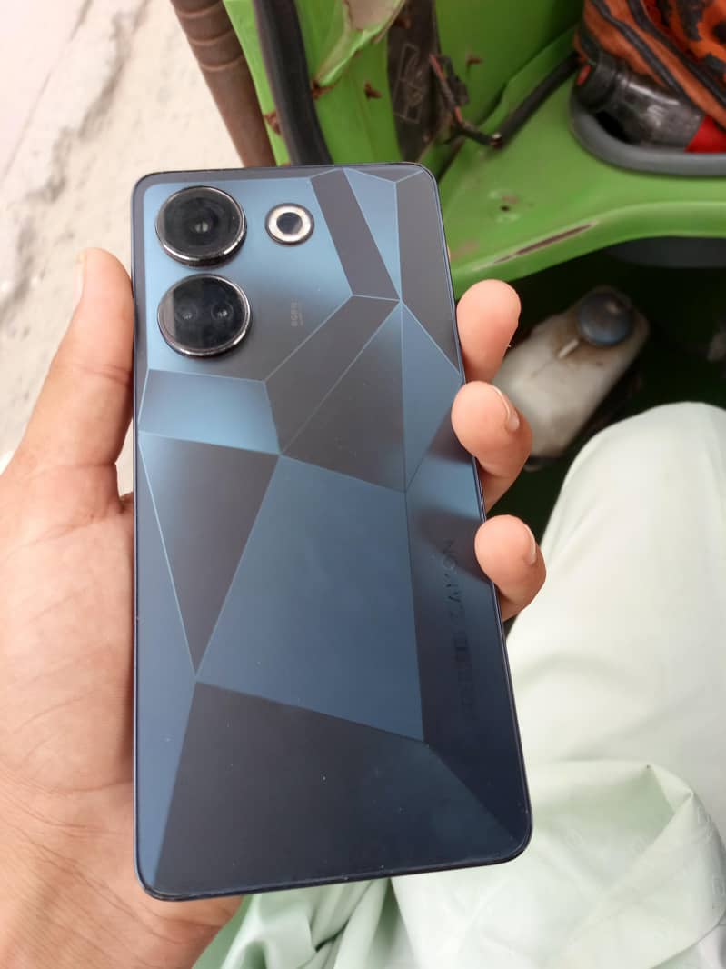 Tecno CAMON 20 3