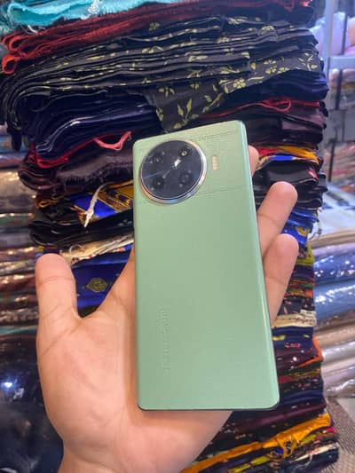 Tecno Spark 20 Pro Plus