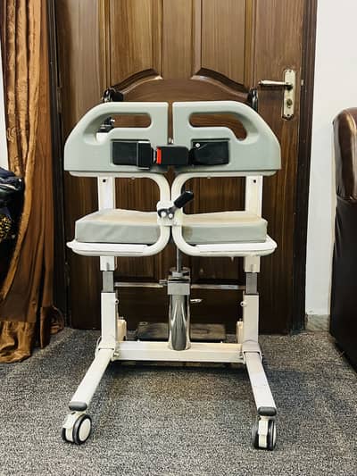Wheelchair | Patient Transport wheelchair with lifter