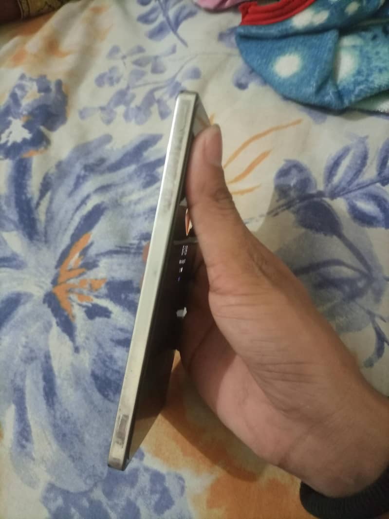 Infinix Note 40 2