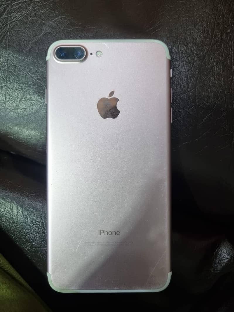 Apple iPhone 7 1