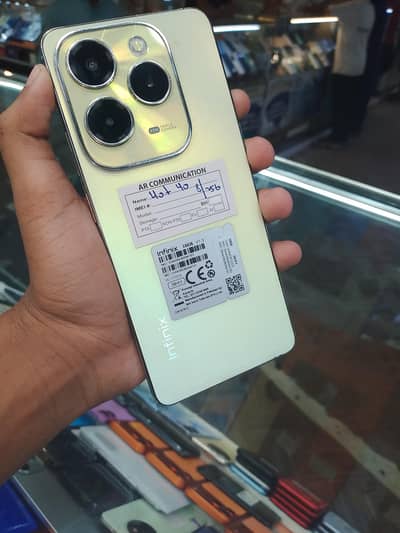 Infinix Hot 40