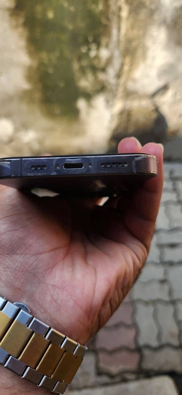 Apple iPhone 14 Pro 3