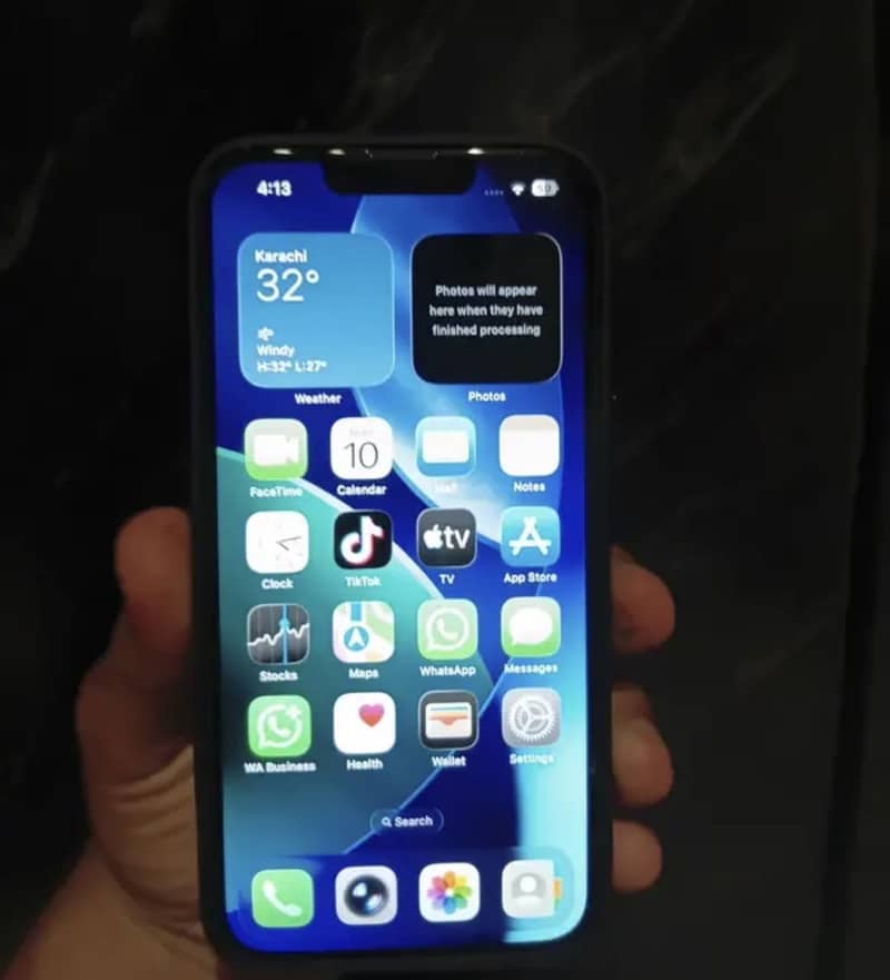 Apple iPhone 13 5