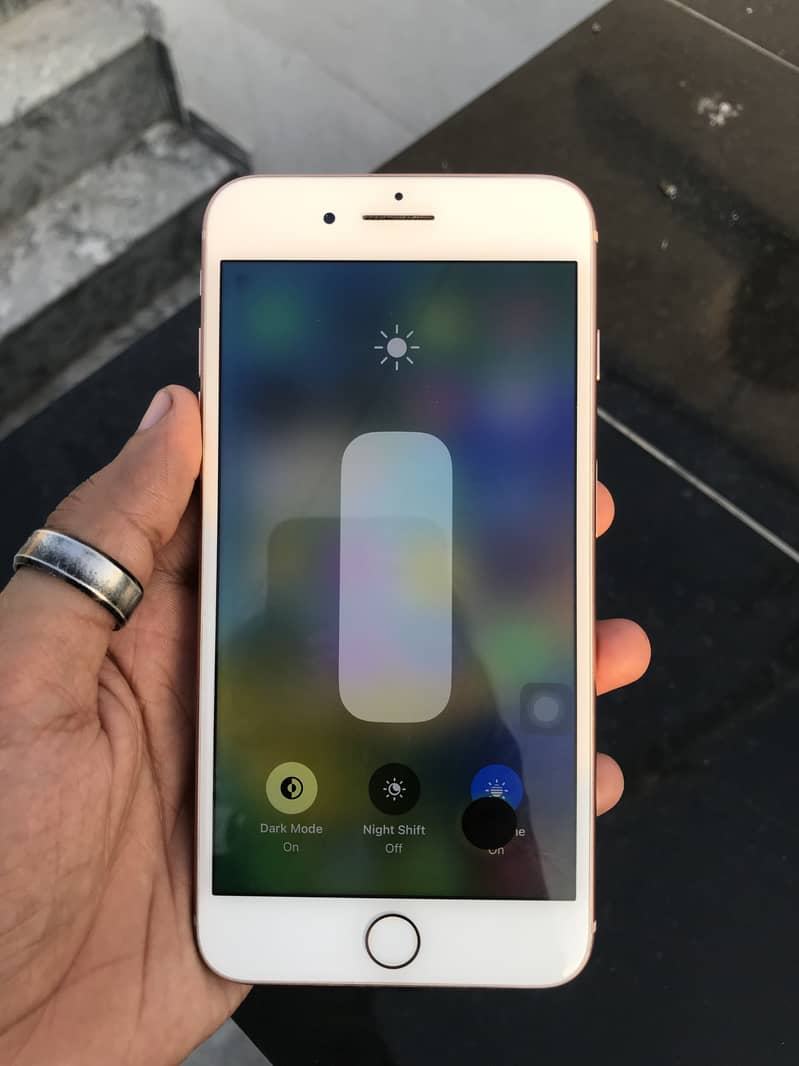 Apple iPhone 8 Plus 6