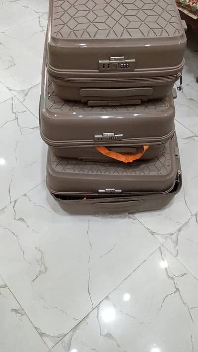 A set of 3 Imported Luggage bags for Sale