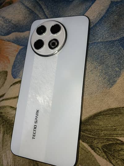 Tecno SPARK 30 Pro 8/256 PTA 8 Month Warranty