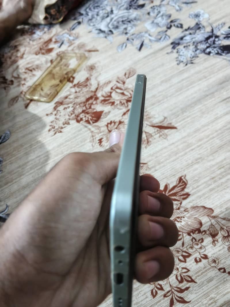 Realme Note 60x 3