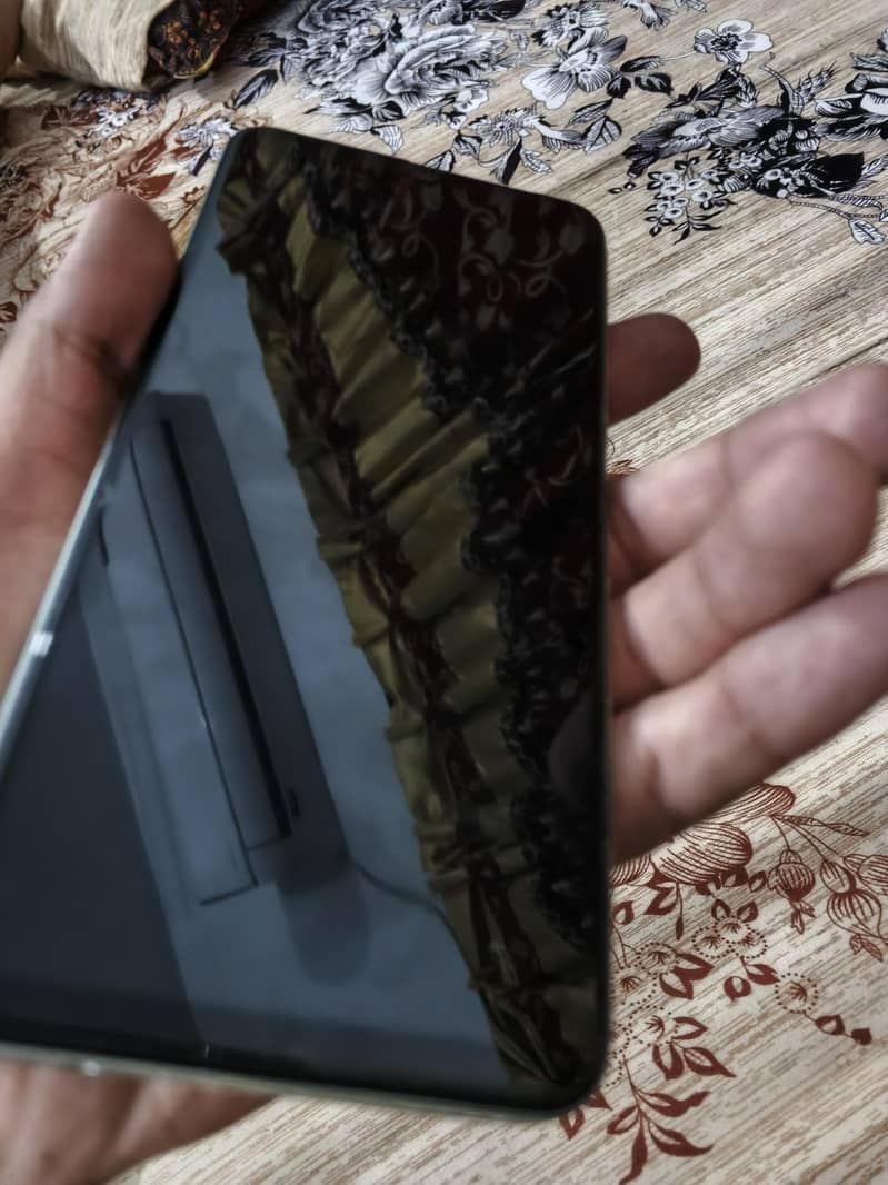 Realme Note 60x 4