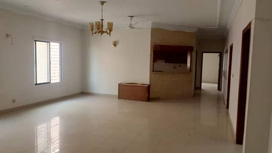 2 Unit 500 Square Yards Bungalow for Sale in DHA Phase 7 6 Bedrooms | Ideal for 2 Families