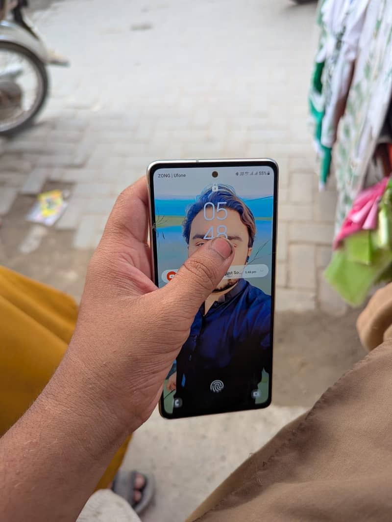 Samsung Mobile S20 FE 2