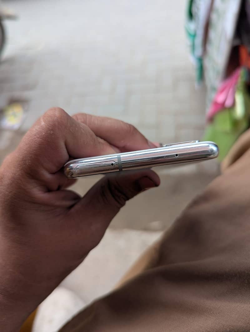Samsung Mobile S20 FE 6