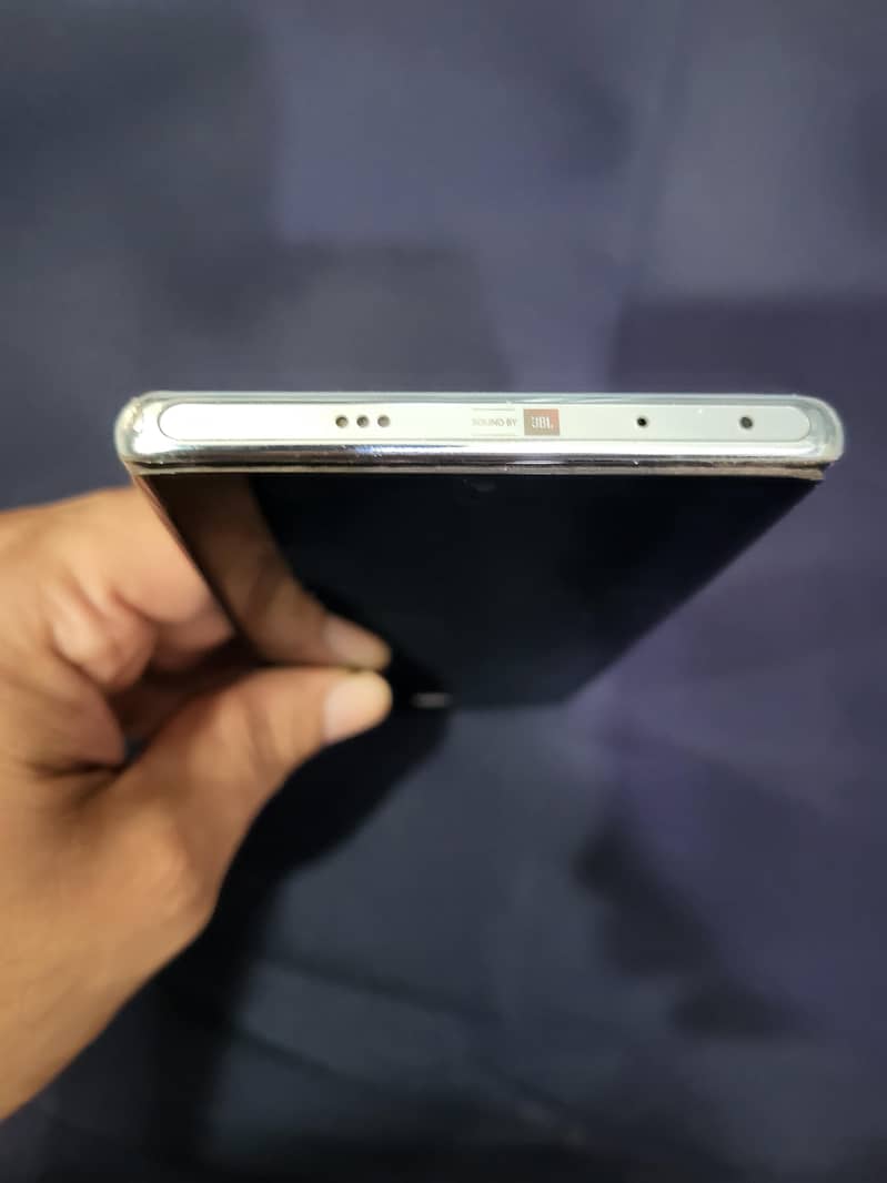 Infinix Zero 40 4