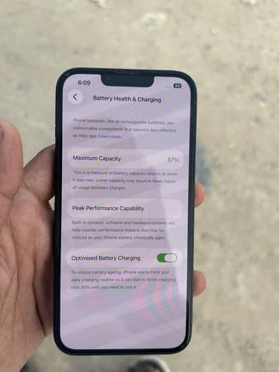 Apple iPhone 13