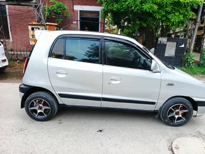 Fabulous condition 2005 santro executive(power pack). 0322-4277432