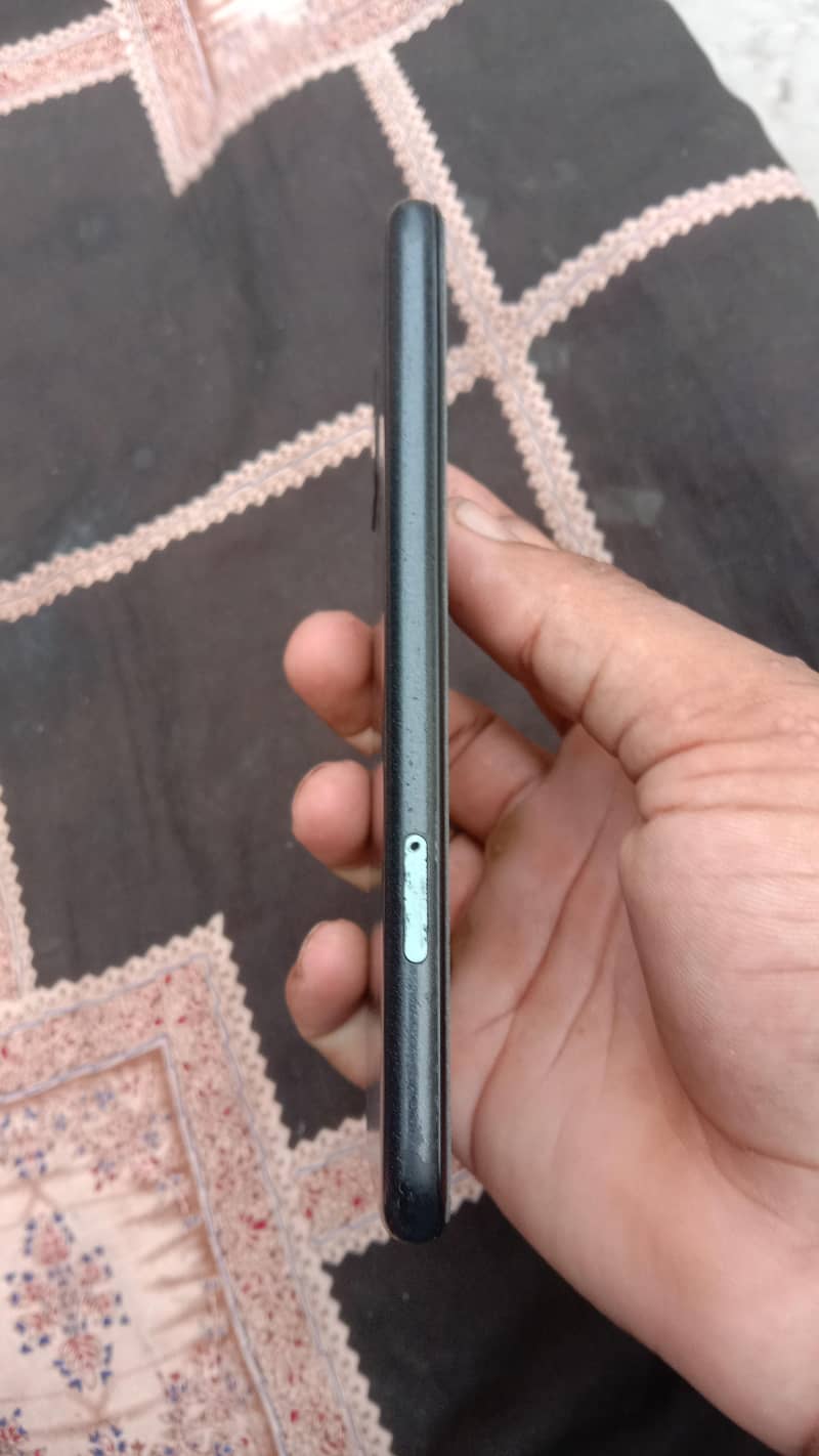 Google Pixel 5 4