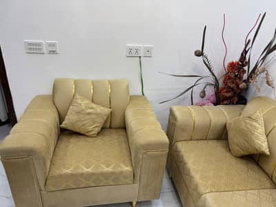 only new sofa set on table (+92 318 7159398) contact me