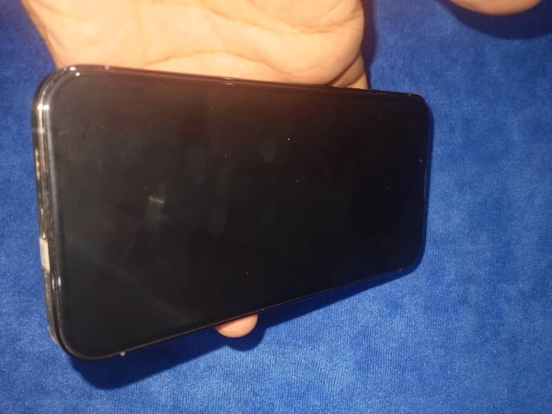 Apple iPhone 13 Pro 4