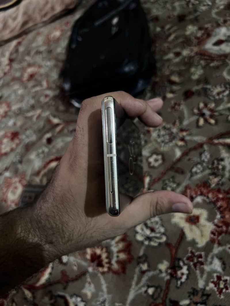 Google Pixel 7 Pro 6