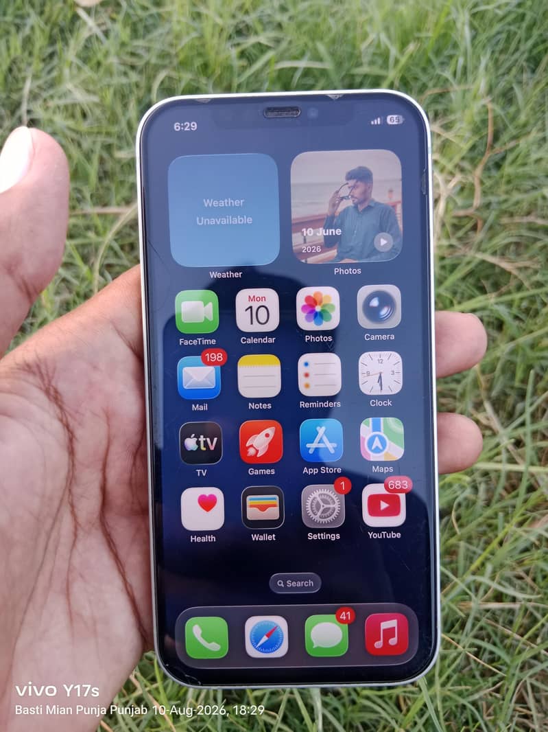 Apple iPhone 12 3