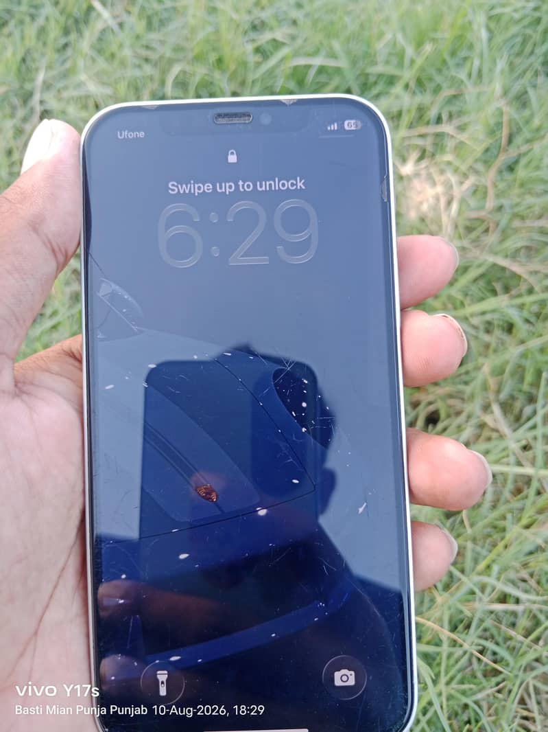 Apple iPhone 12 7