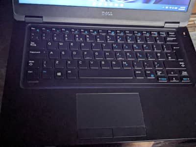 am selling laptop dell latitude 16/256 SSD with charger