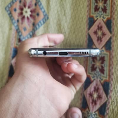Samsung Mobile S10e