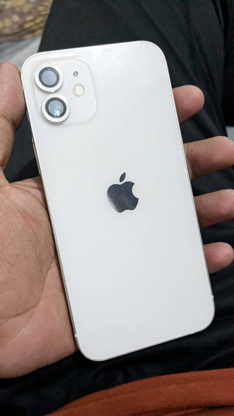 Apple iPhone 12 1