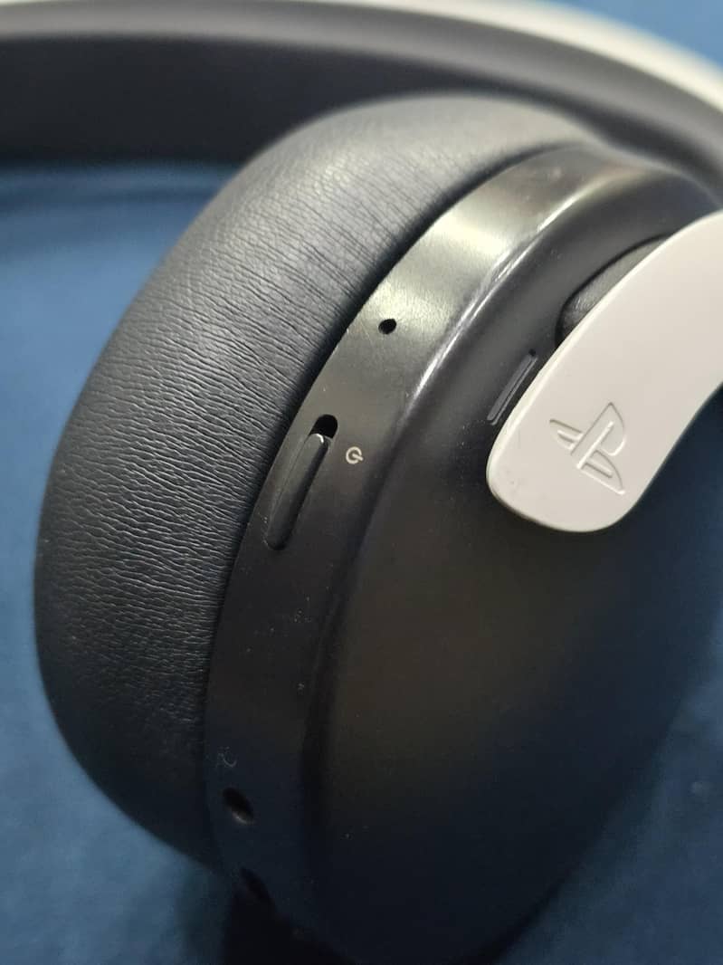 Sony pluse 3d headset wireless headset 1