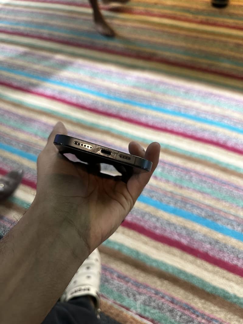 Apple iPhone 12 Pro Max 1