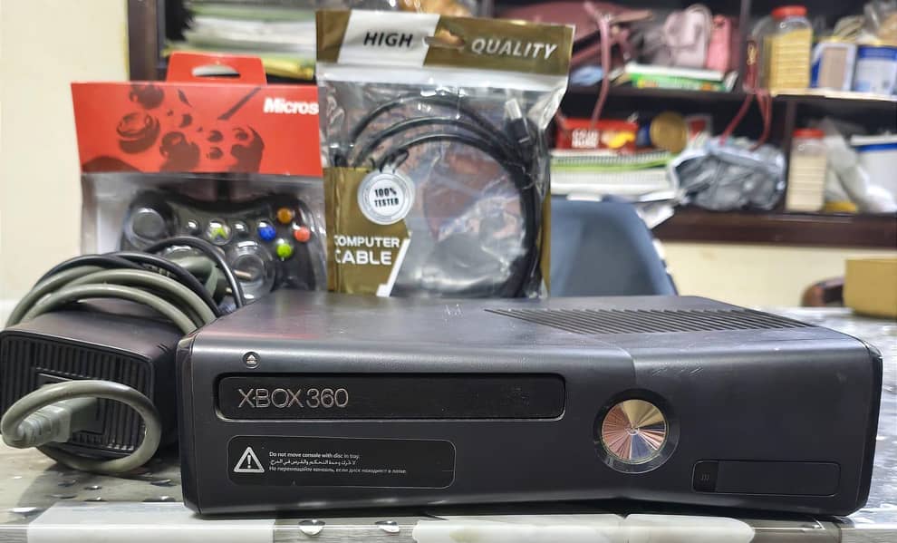 Xbox 360 slim 0