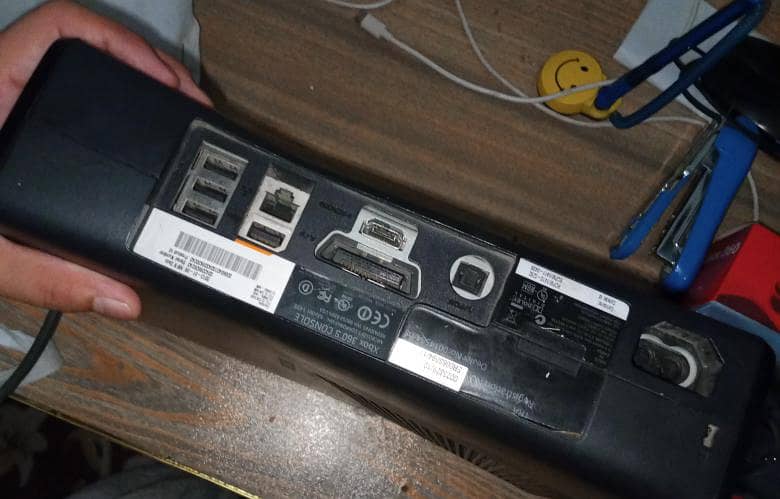 Xbox 360 slim 1