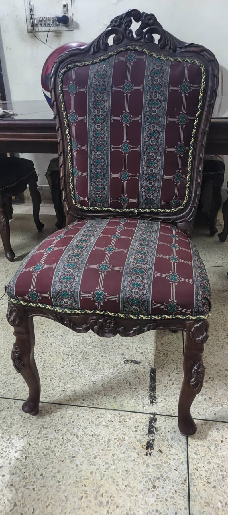 chinoti dining table 3