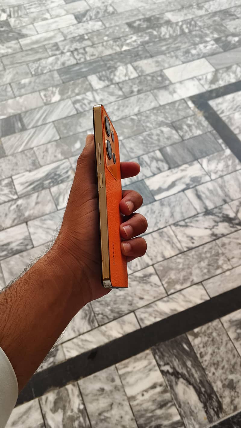 Infinix Note 30 5
