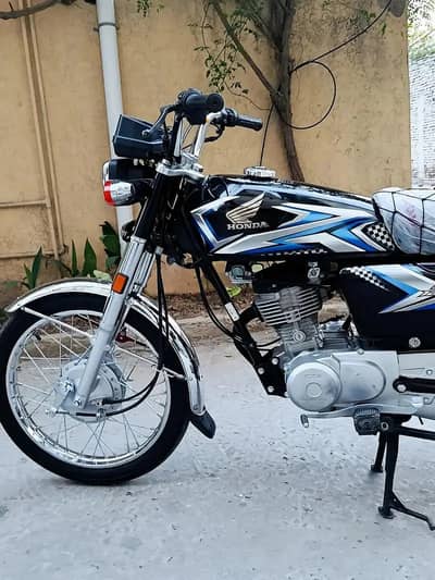 Honda CG 125 Model 2025 - Karachi Number - 0346-8875925