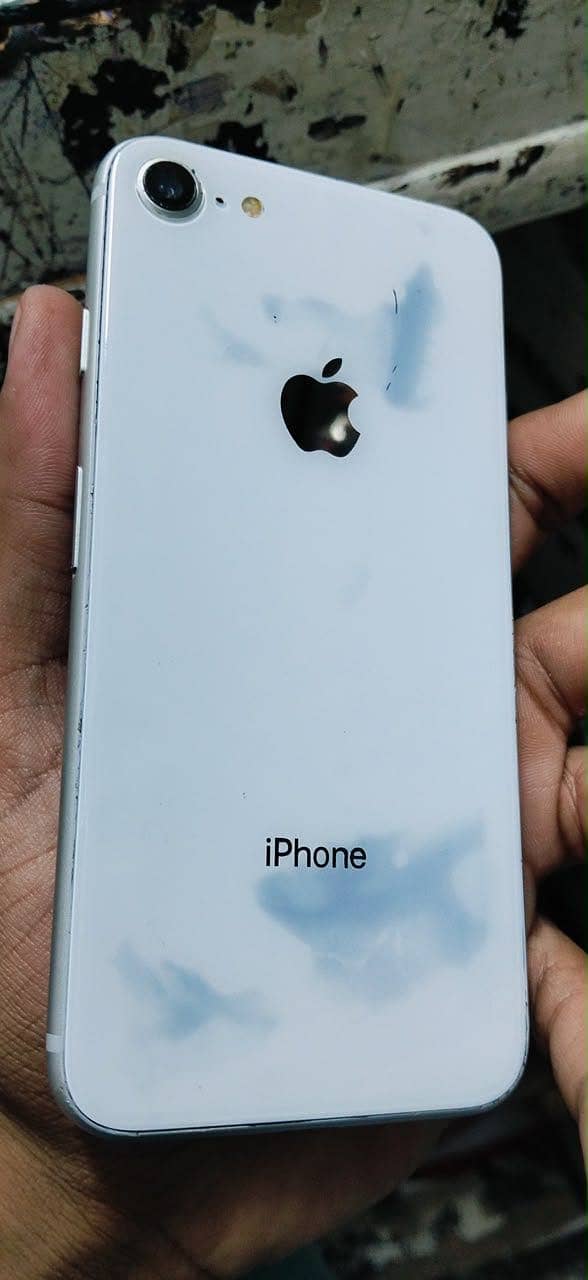 Apple iPhone 8 3